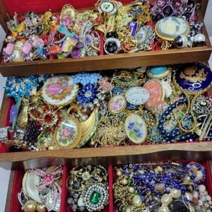 Estate Sale May 25th 8:30pm Est